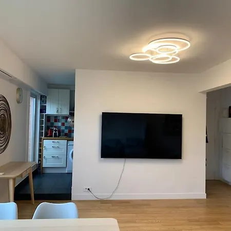 Appartement Sunny Rooftop With 2 Bedrooms In Chinatown *