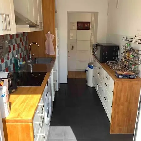 Appartement Sunny Rooftop With 2 Bedrooms In Chinatown *